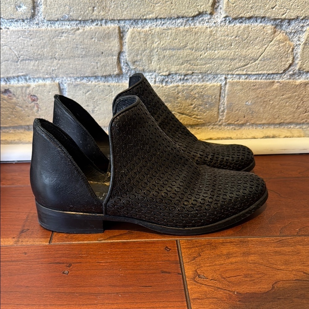 Ateliers Black Leather Shoes